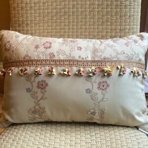 WATERFORD DECORATIVE PILLOW SILK BROCADE GORGEOUS